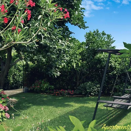 Modern And Elegant In A Quiet Part Of Апартаменты Пула